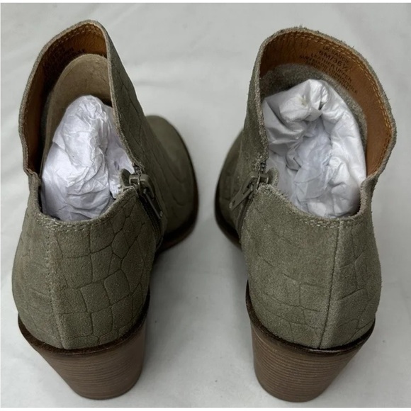 Lucky Brand Saucie Tan Croc Print Suede Ankle boots Women's Size 6m - Picture 7 of 8